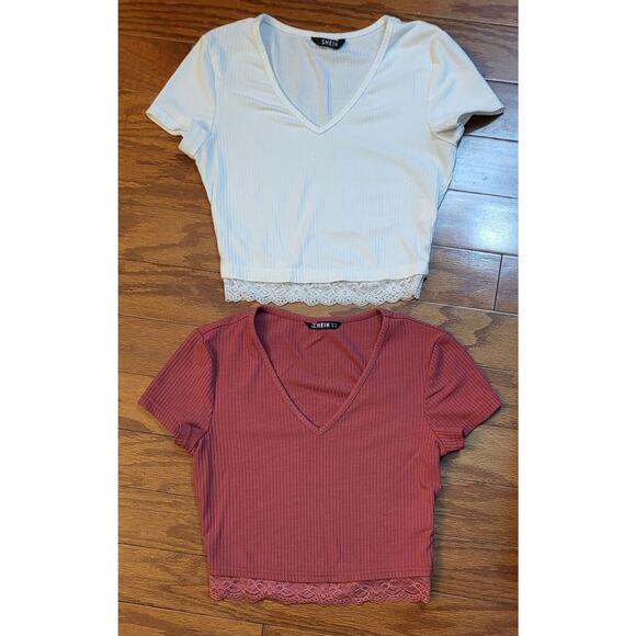 SHEIN Tops - Shein Crop Top Juniors VNeck w/Floral Elastic Hem Size XS (Set of 2) Creme& Rose